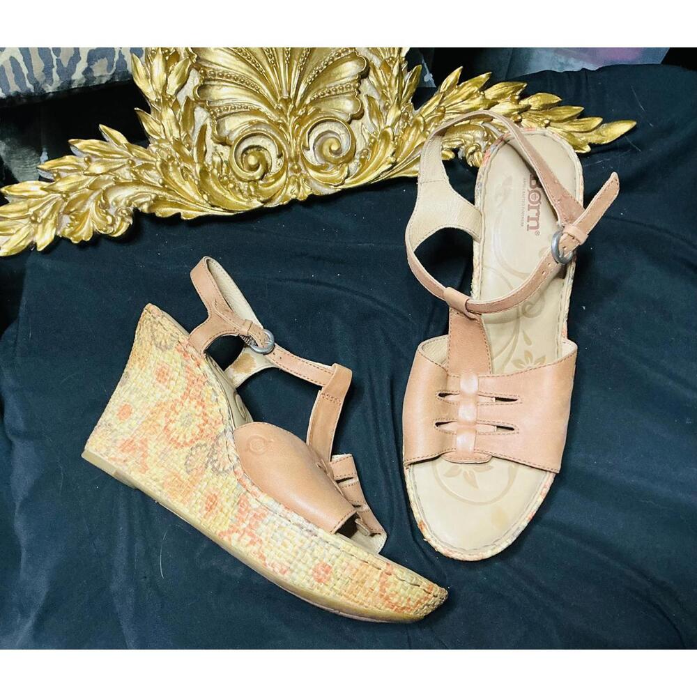 11 Nut Tan Wedges